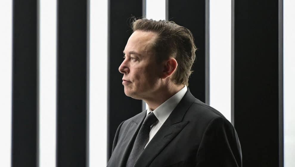 Elon Musk offered to complete his original offer to purchase Twitter for $44 billion