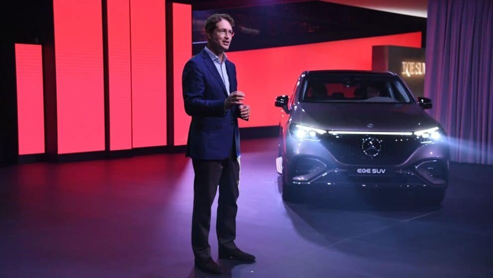 Mercedes CEO Ola Källenius announces the company's new electric SUV—EQE SUV
