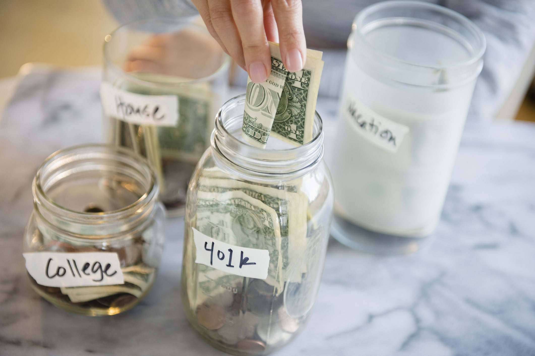 Cash-Stuffing, No-Spend-Challenges & Co.: Die Gen Z feiert das Sparen