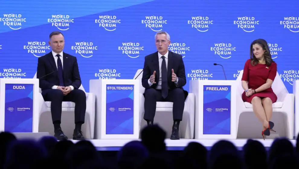 Leaders at the annual meeting of the World Economic Forum warn of fragmenting globalization, saying it will threaten the economy worldwide